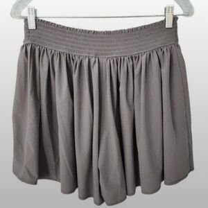 Athleta Womens Flutter Sneaky Shorts Flowy Zip Pockets Elastic Athleisure Yoga M